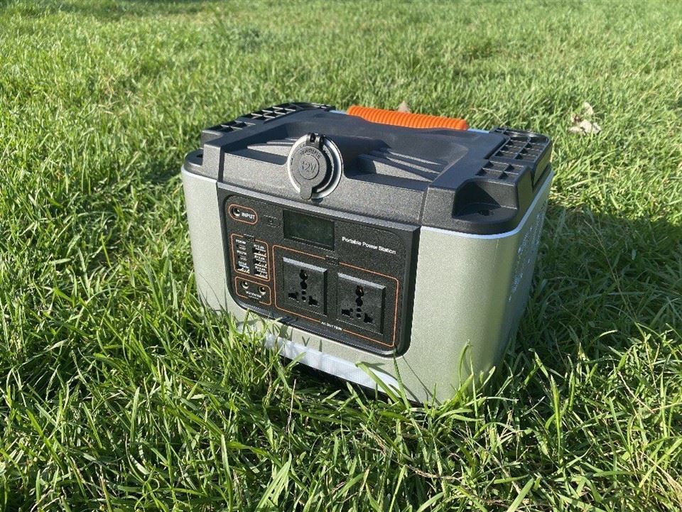 Tragbares Kraftwerk 700W