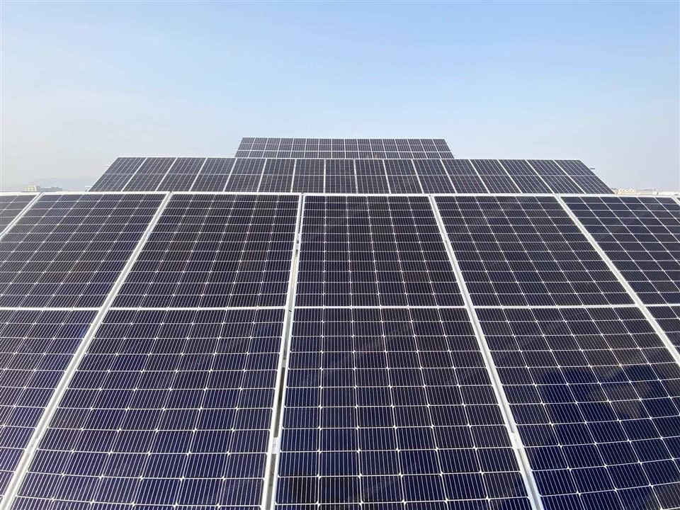 Sonnensystem für Industrie und Handel